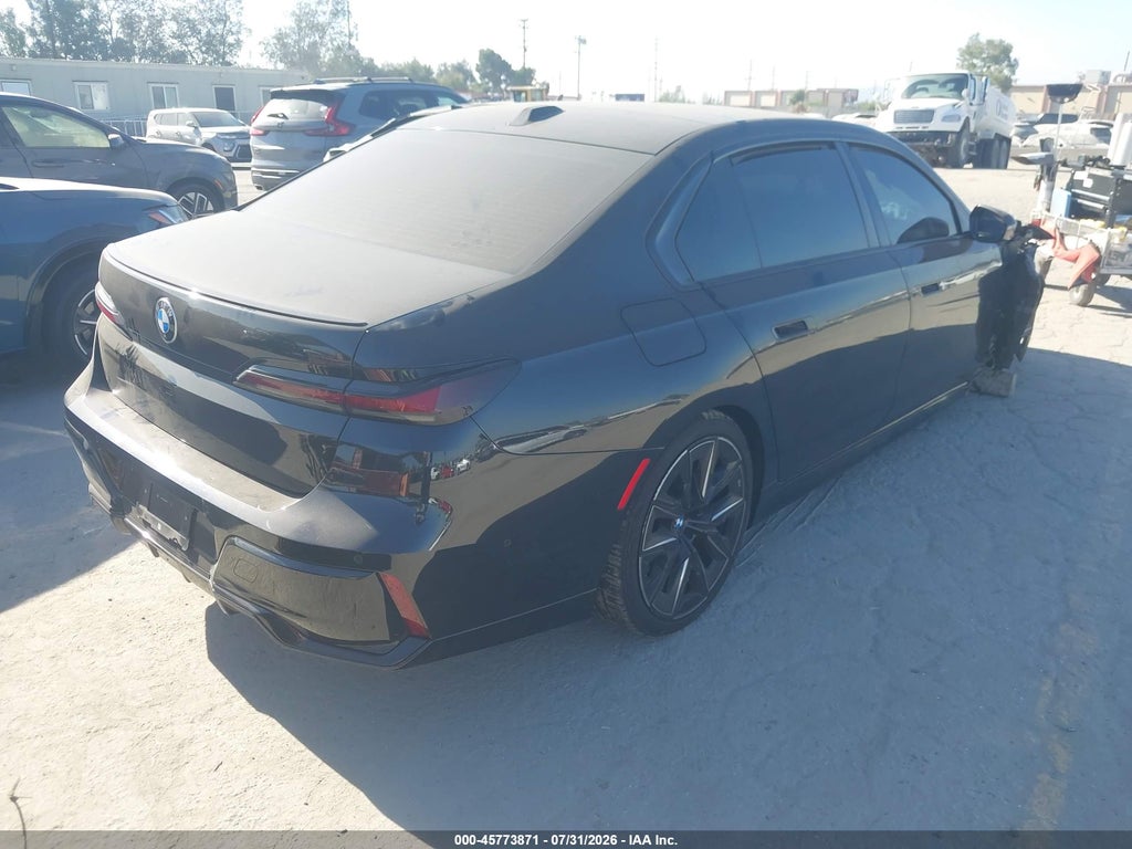 BMW 740 2025