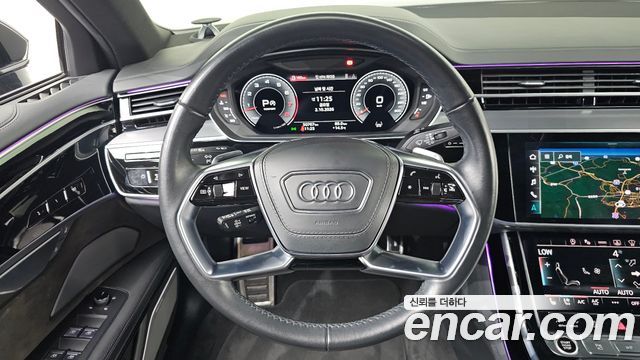 Audi A8 2021