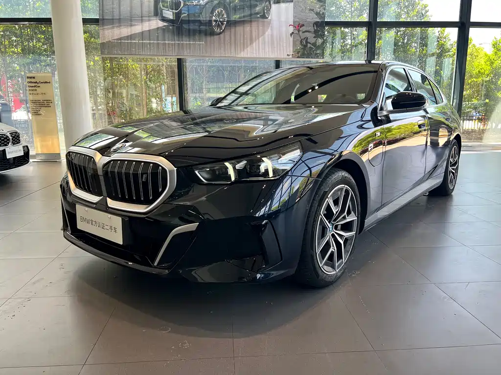 BMW i5 2025