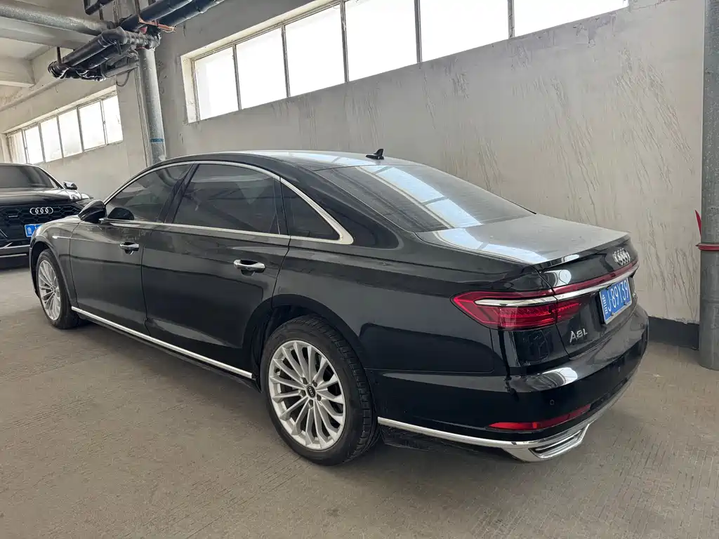 Audi A8 2022