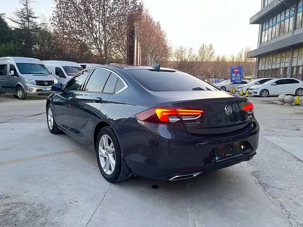 Buick Regal 2021