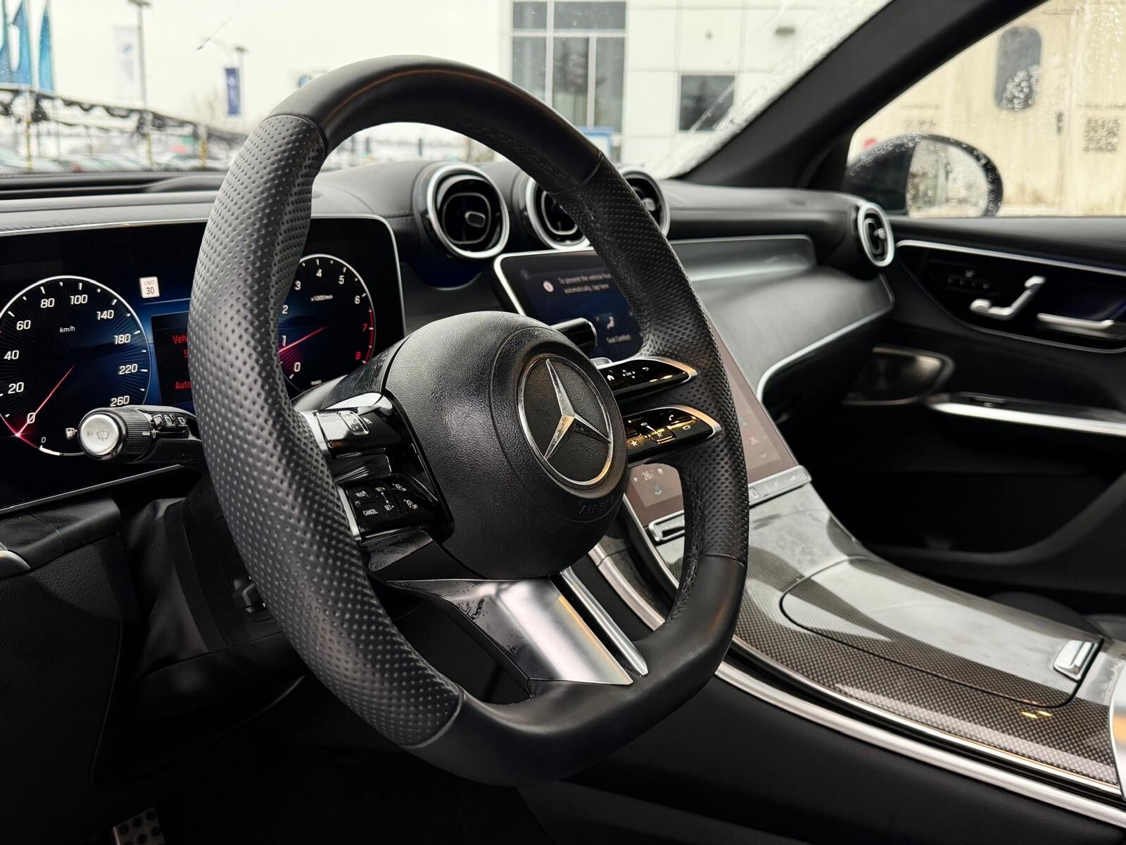 Mercedes-Benz GLC 2023