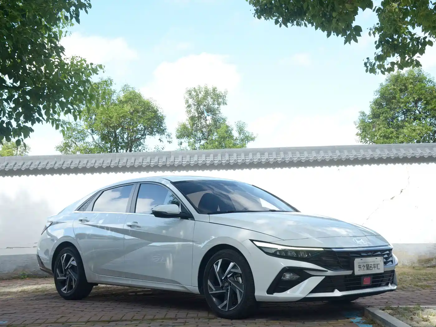 Hyundai Elantra 2024