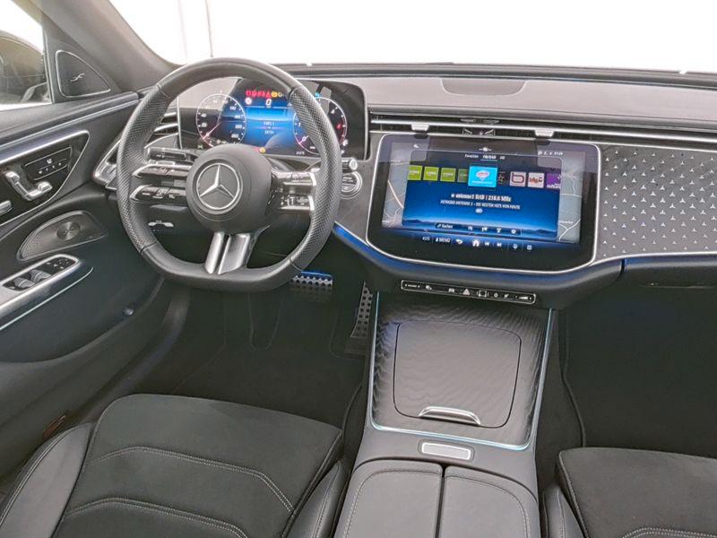 Mercedes-Benz E 220 2025