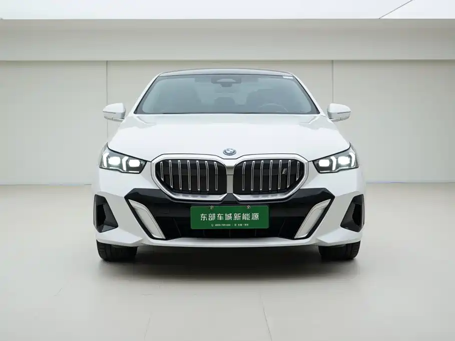 BMW i5 2024