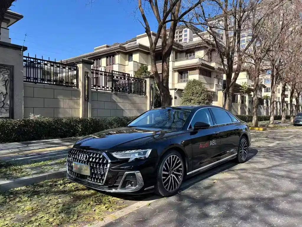 Audi A8 2024