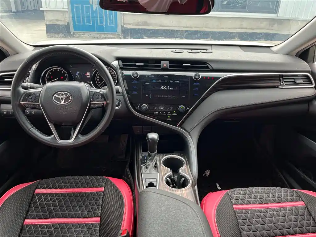 Toyota Camry 2020