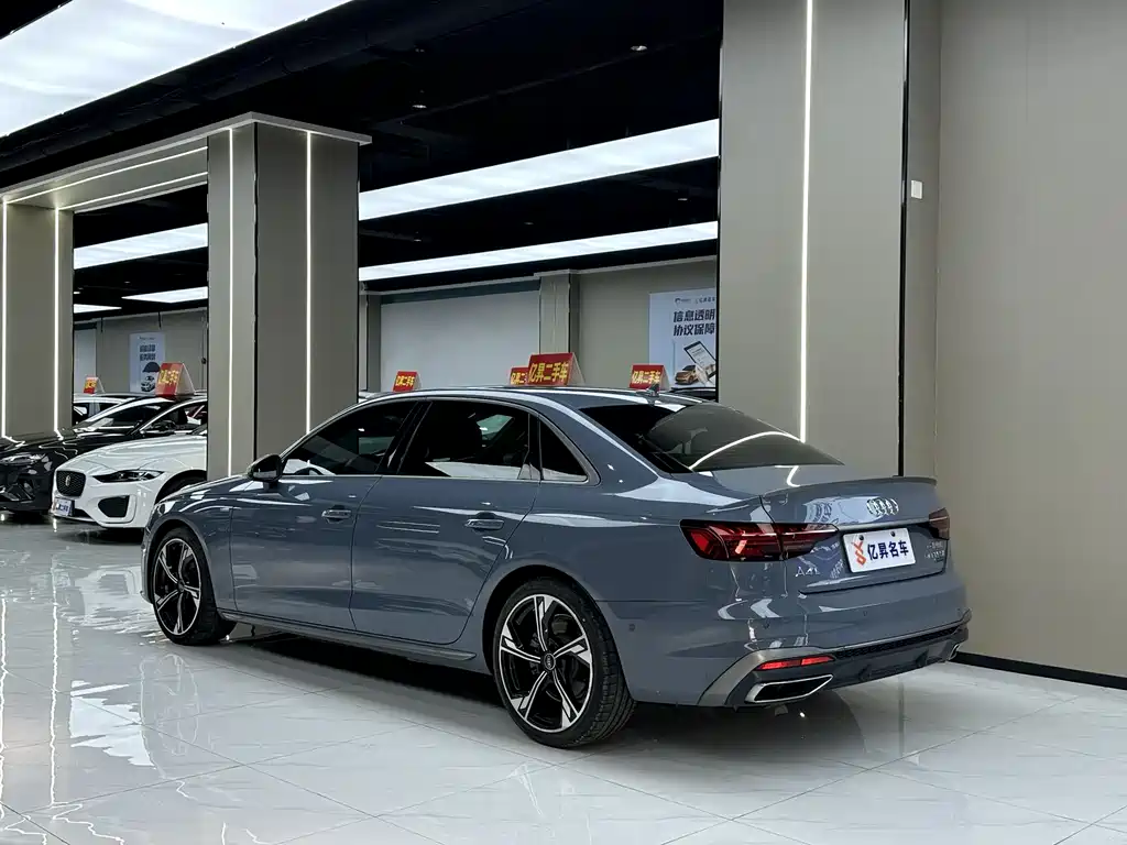 Audi A4 2022