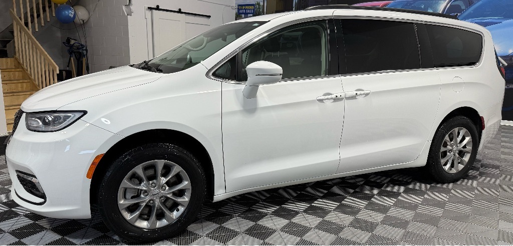 Chrysler Pacifica 2022