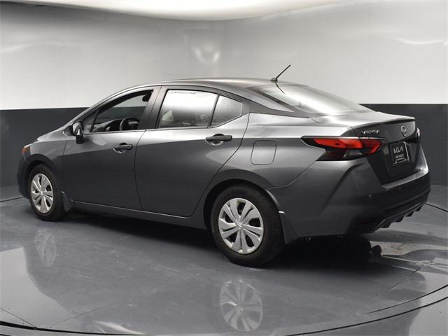 Nissan Versa 2021