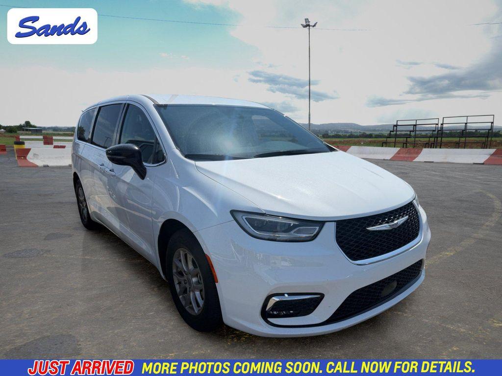 Chrysler Pacifica 2024