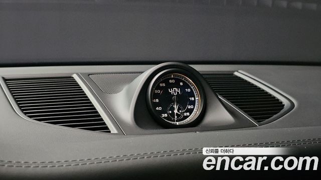Porsche Macan 2022