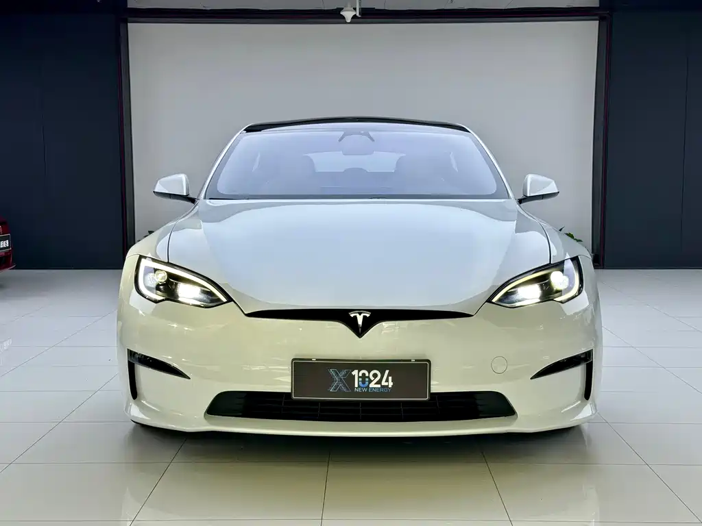 Tesla Model S 2023
