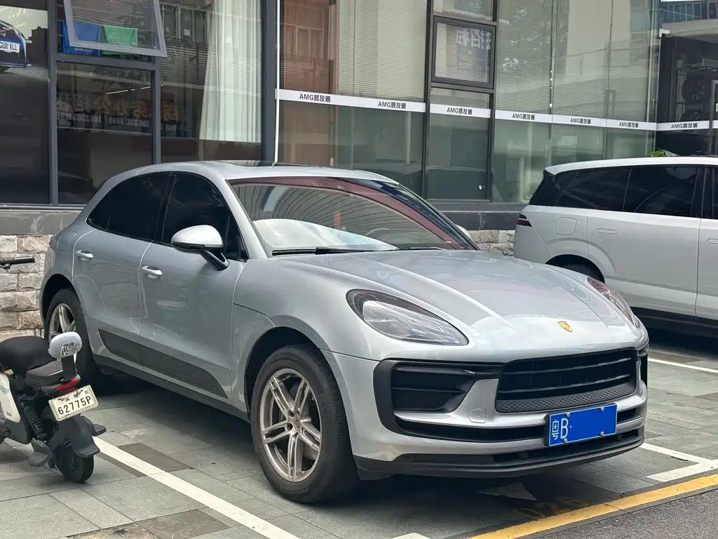 Porsche Macan 2022