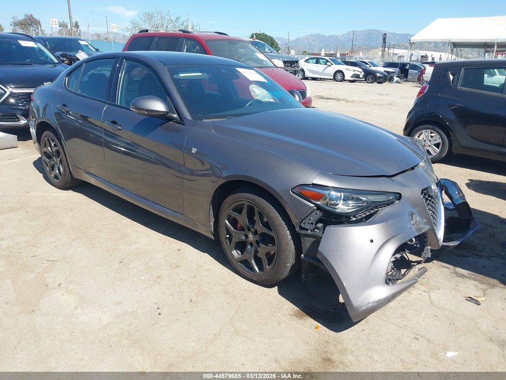 Alfa Romeo Giulia 2022