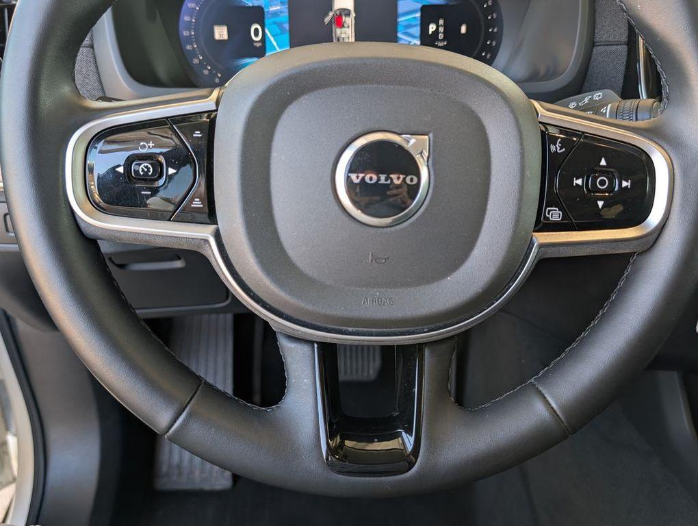 Volvo XC90 2025