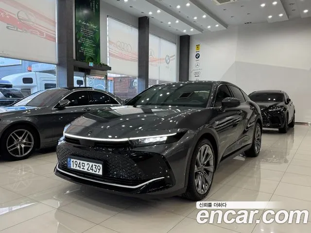 Toyota Crown 2024
