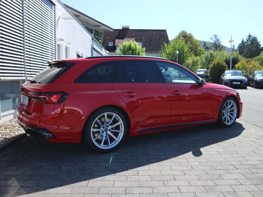 Audi RS4 2020