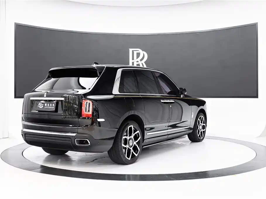 Rolls-Royce Cullinan 2024