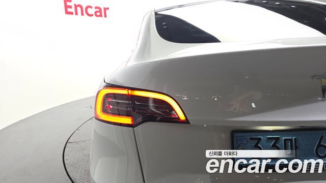 Tesla Model Y 2022