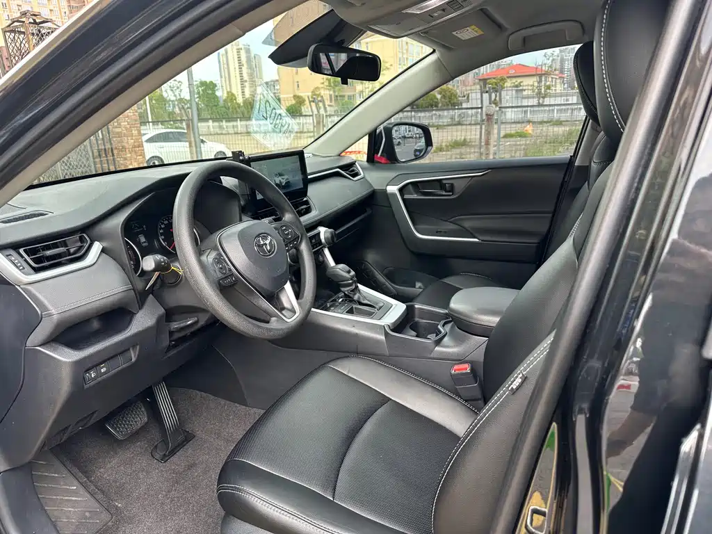 Toyota RAV4 2023