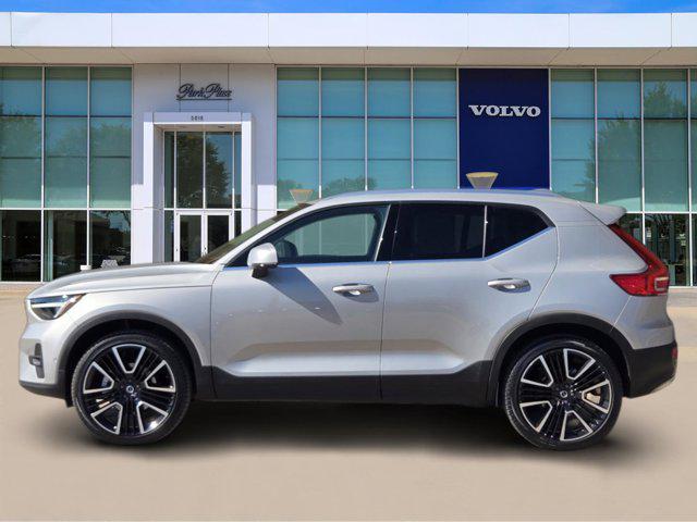 Volvo XC40 2025