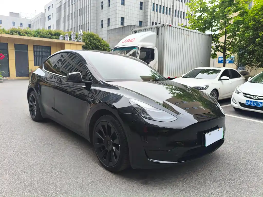 Tesla Model Y 2022