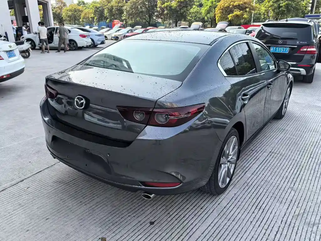 Mazda 3 2021