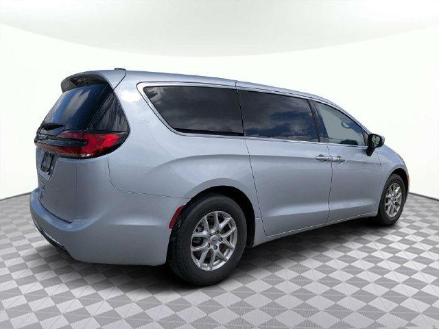 Chrysler Pacifica 2023