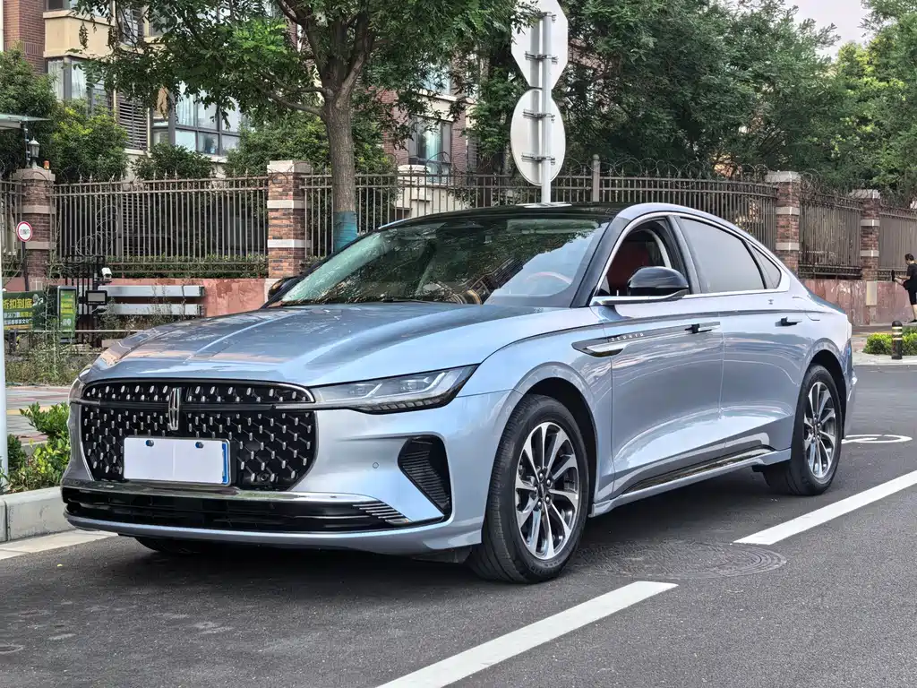 Lincoln Z 2023