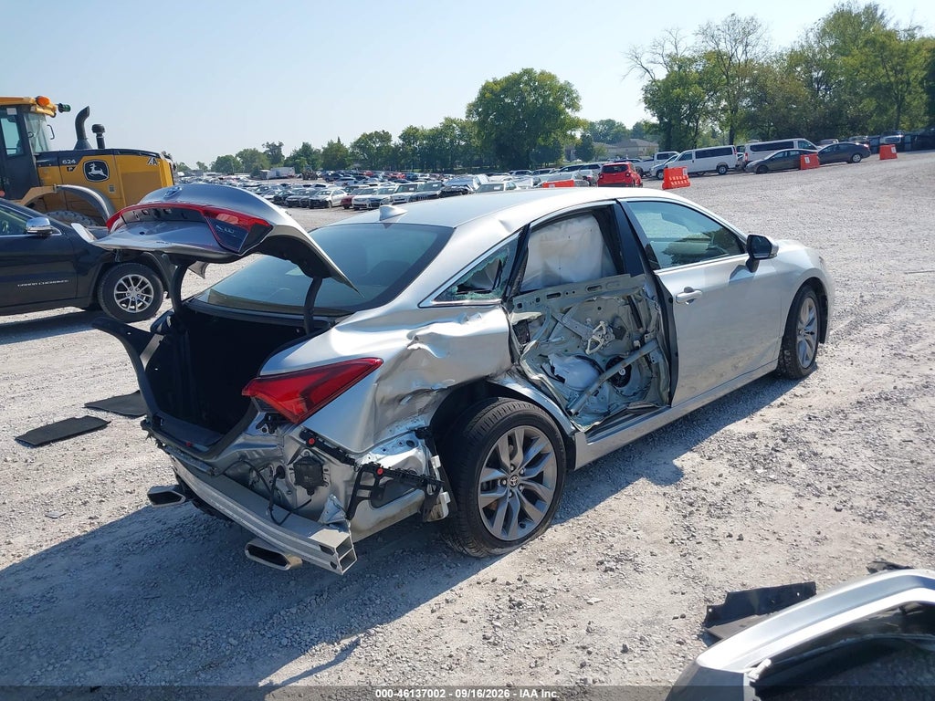 Toyota Avalon 2022