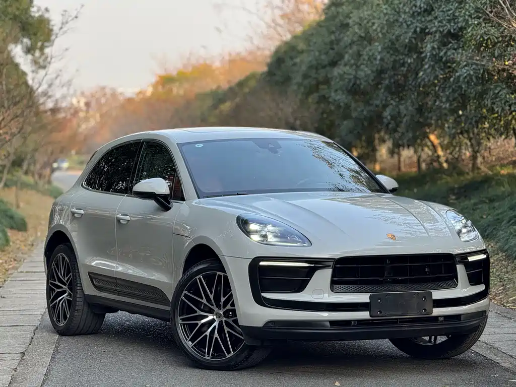 Porsche Macan 2024