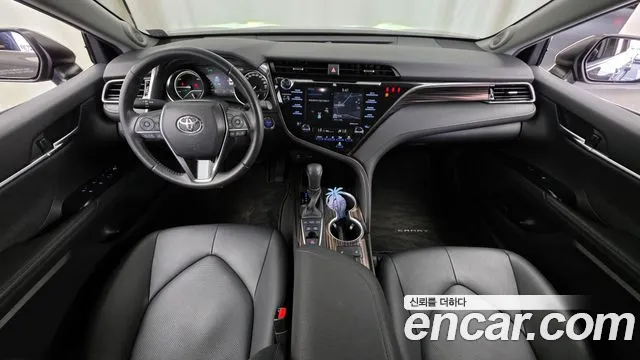 Toyota Camry 2020