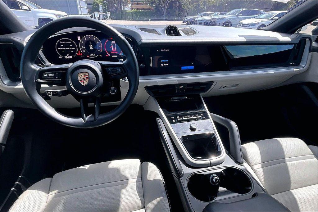 Porsche Cayenne 2024