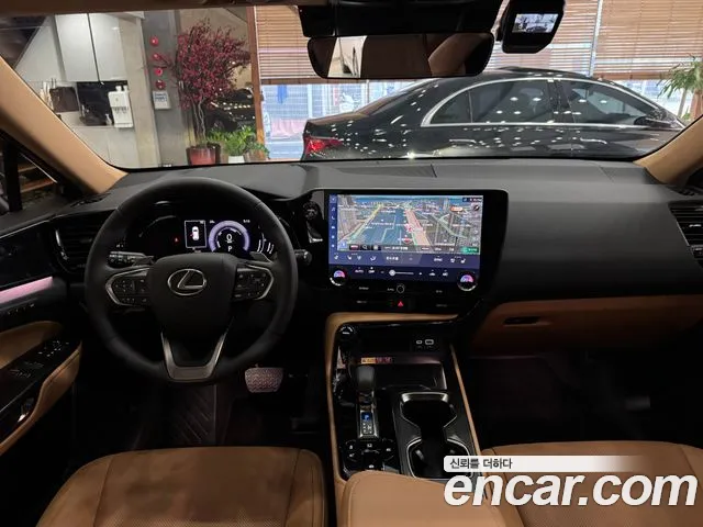 Lexus NX 2025