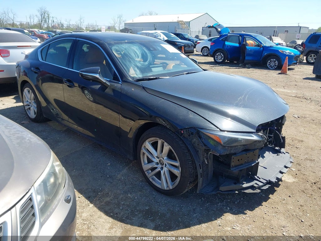 Lexus IS 300 2021