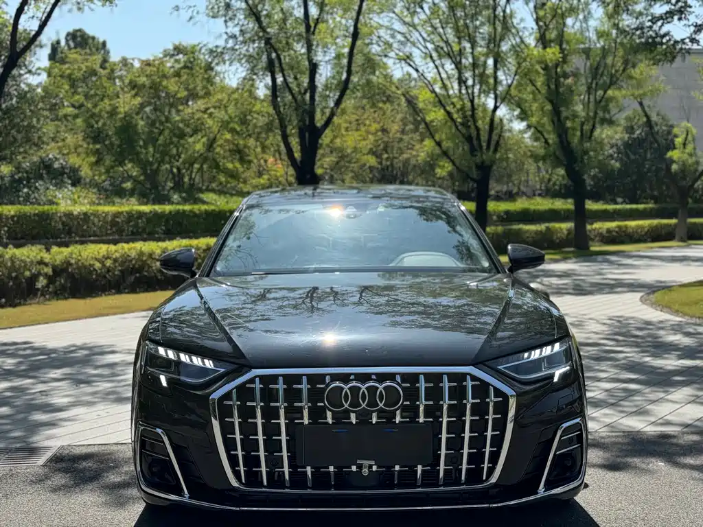 Audi A8 2023