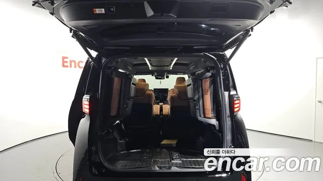 Toyota Alphard 2025