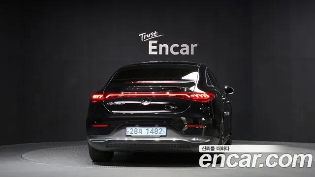 Mercedes-Benz EQE 2022