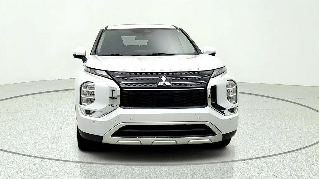Mitsubishi Outlander 2024