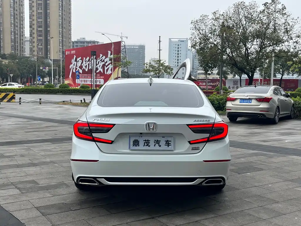 Honda Accord 2023