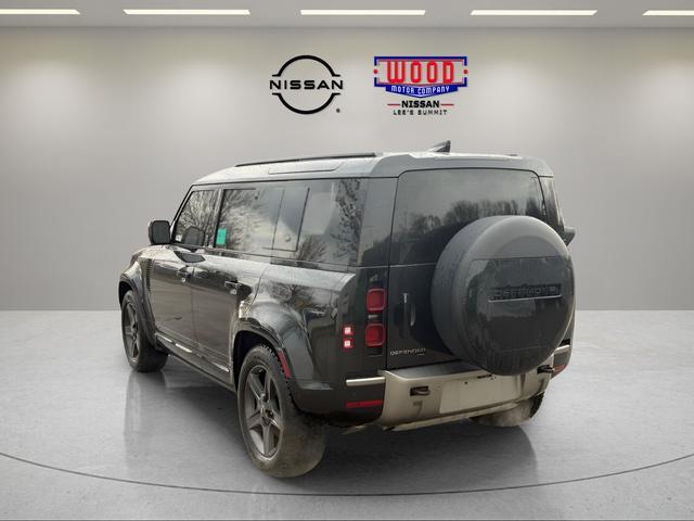 Land Rover Defender 2021