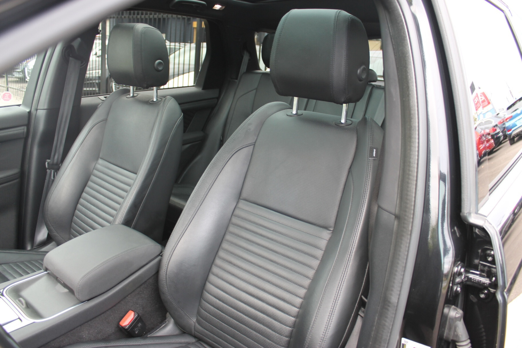 Land Rover Discovery Sport 2021