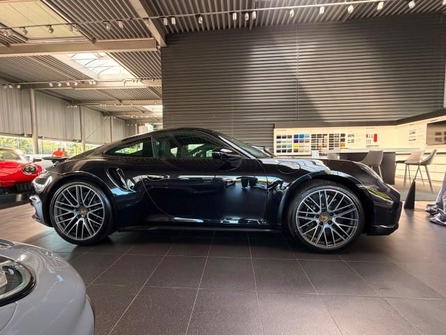 Porsche 911 2023