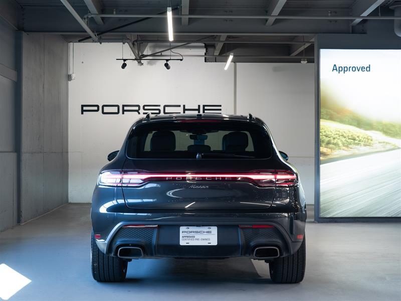 Porsche Macan 2025
