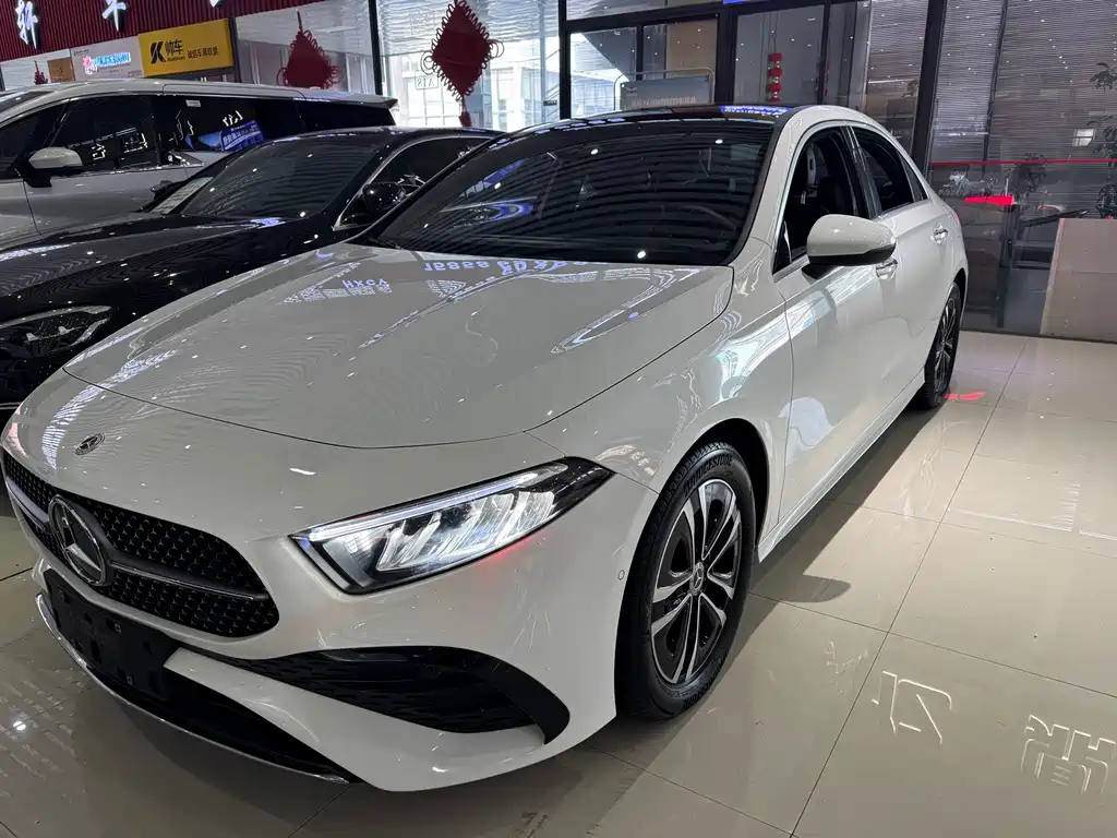 Mercedes-Benz A-Класс 2024