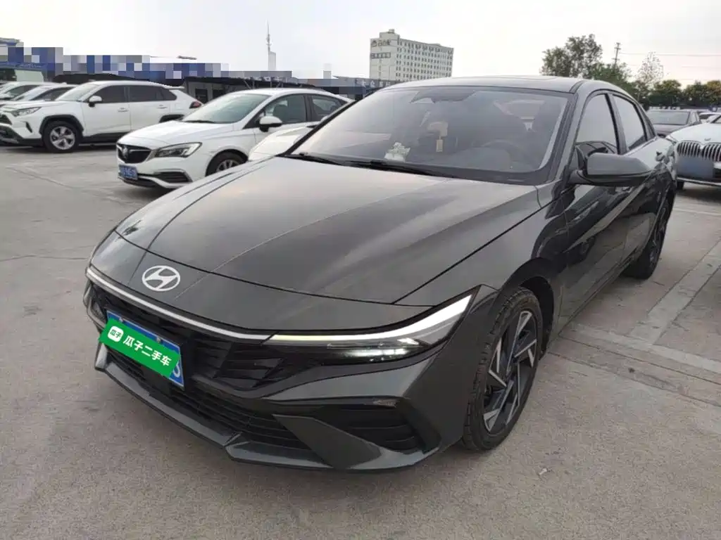 Hyundai Elantra 2024