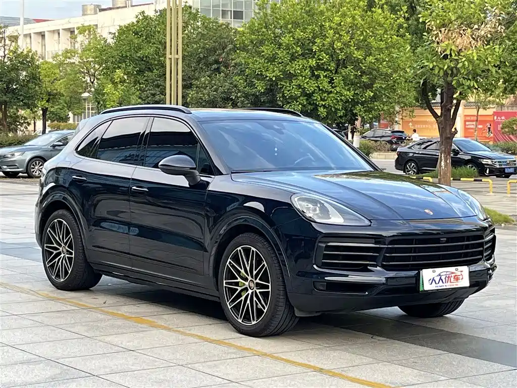 Porsche Cayenne 2023