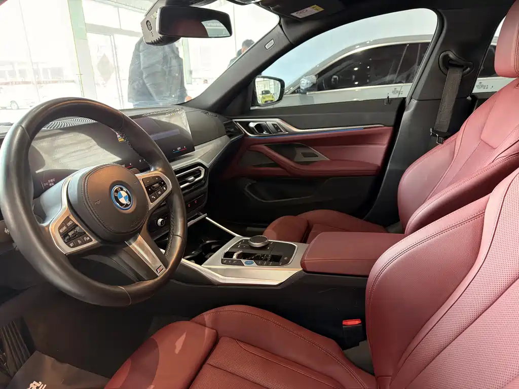 BMW i4 2024