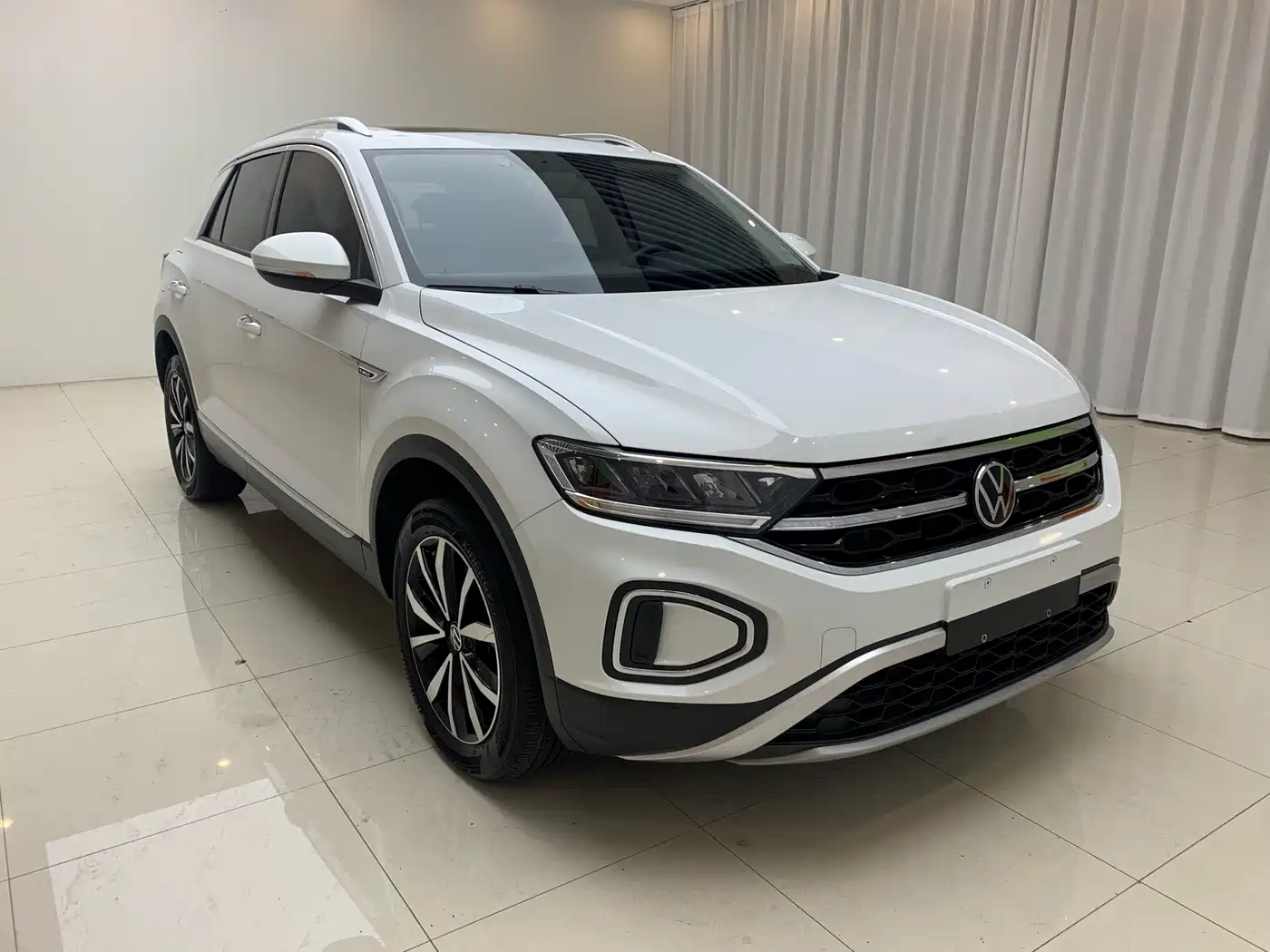 Volkswagen T-Roc 2023